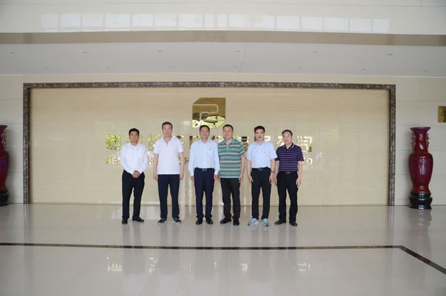 許昌市湯超副市長(zhǎng)蒞臨河南長(zhǎng)征電氣考察指導(dǎo)！